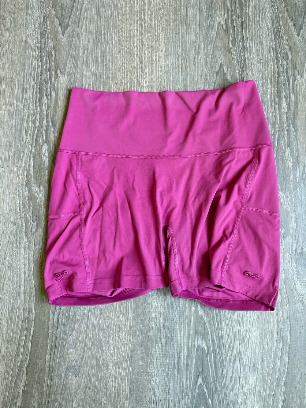 Gymshark Legacy Ruched Tight Shorts in Deep Pink Women’s Size Large - Picture 5 of 7